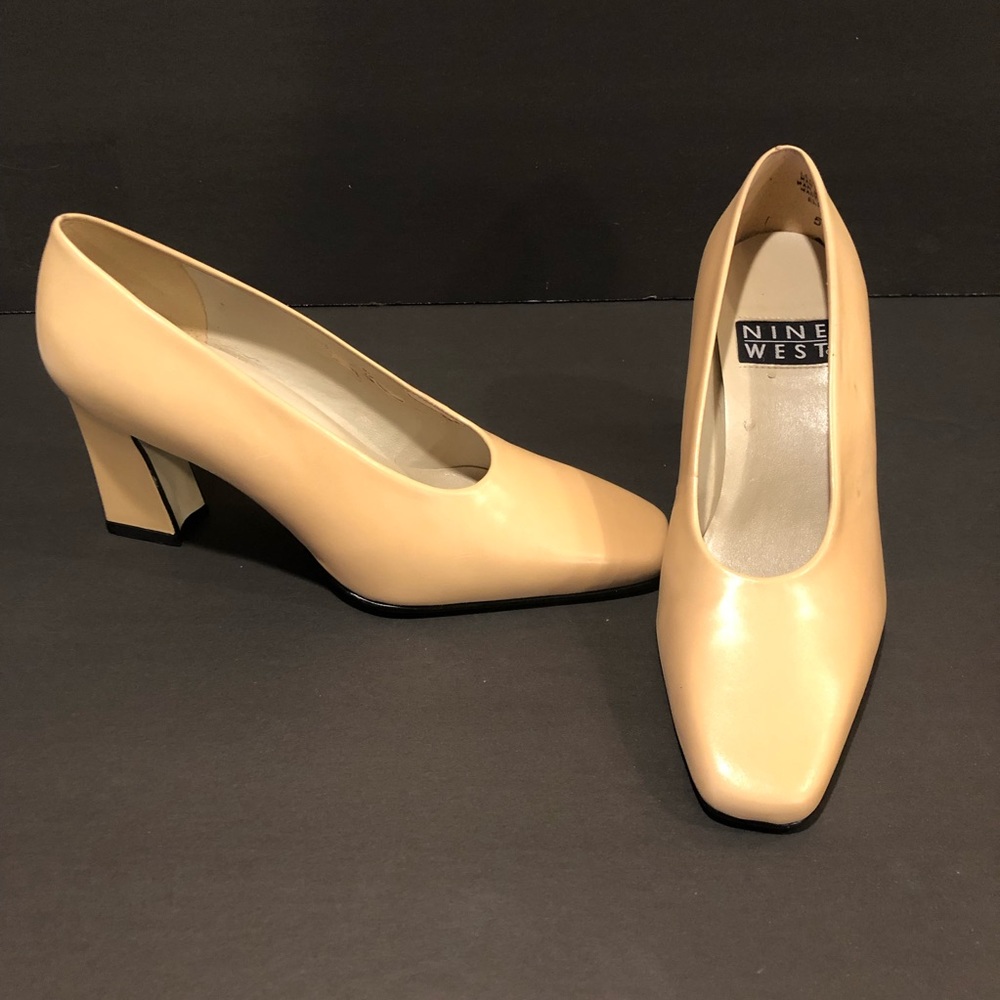 Nine West Square Toe Heels Size 5.5M NWOT